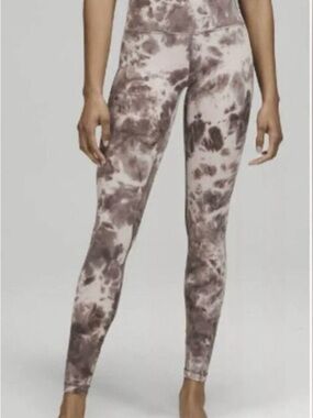 Tan Lines Leggings Tie Dye